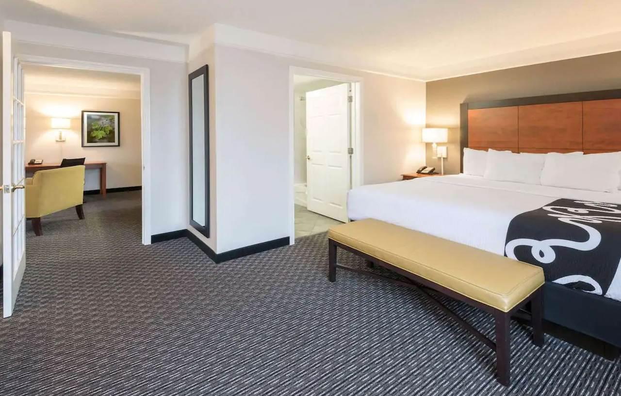 La Quinta Inn & Suites By Wyndham San Antonio Riverwalk Exteriér fotografie