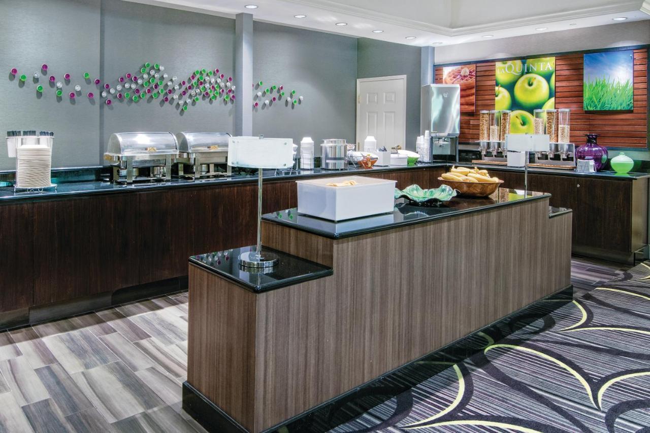 La Quinta Inn & Suites By Wyndham San Antonio Riverwalk Exteriér fotografie