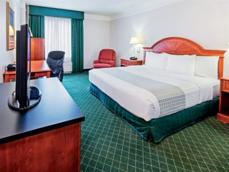 La Quinta Inn & Suites By Wyndham San Antonio Riverwalk Exteriér fotografie