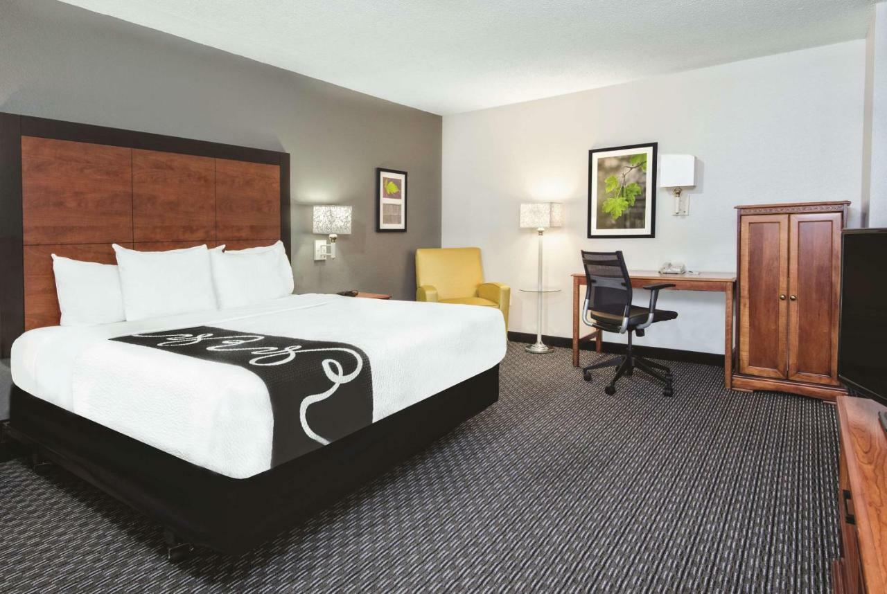 La Quinta Inn & Suites By Wyndham San Antonio Riverwalk Exteriér fotografie