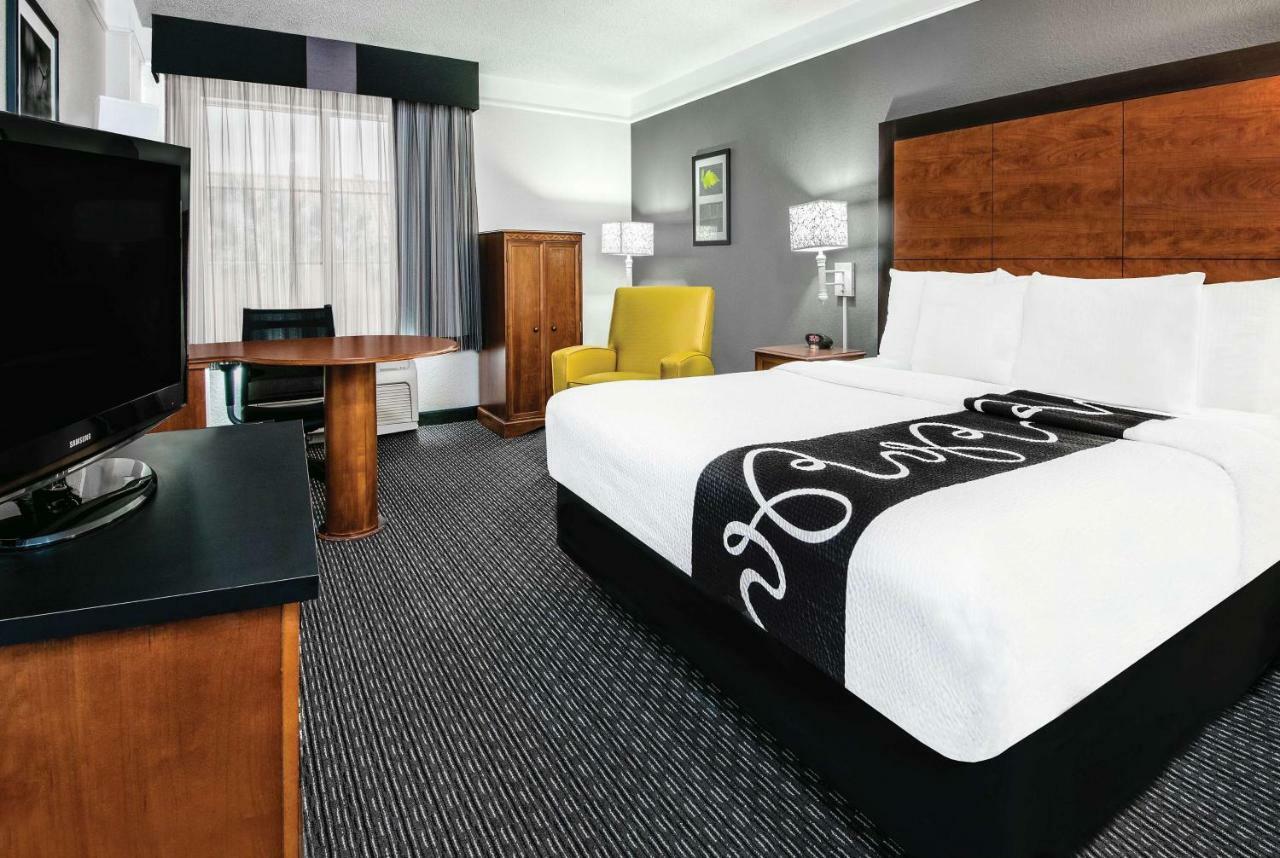 La Quinta Inn & Suites By Wyndham San Antonio Riverwalk Exteriér fotografie