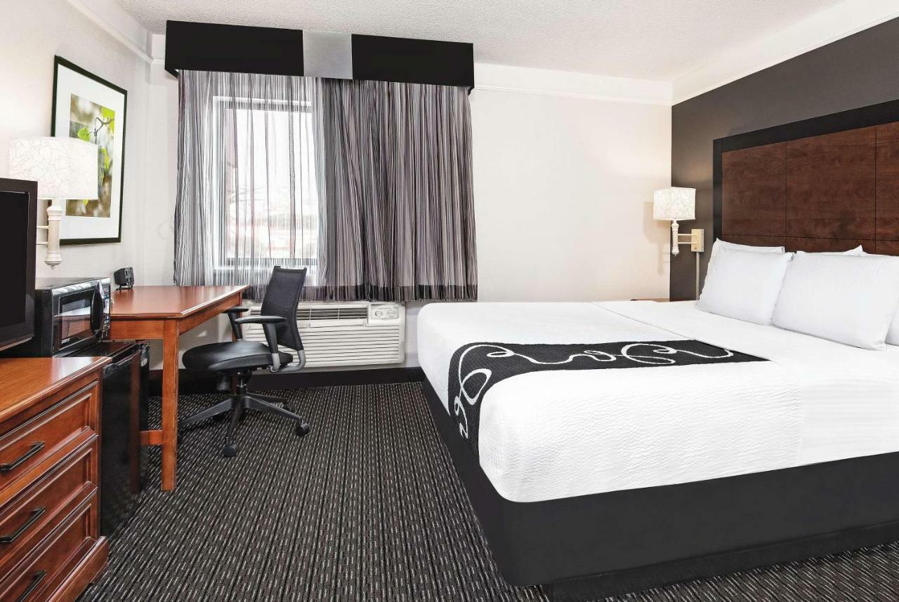 La Quinta Inn & Suites By Wyndham San Antonio Riverwalk Exteriér fotografie