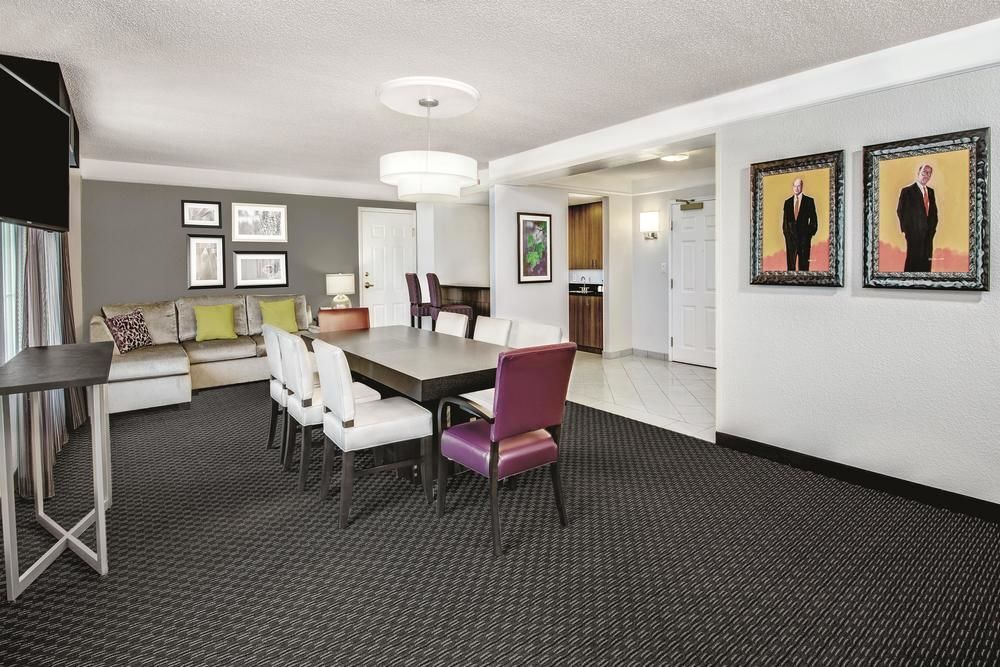La Quinta Inn & Suites By Wyndham San Antonio Riverwalk Exteriér fotografie